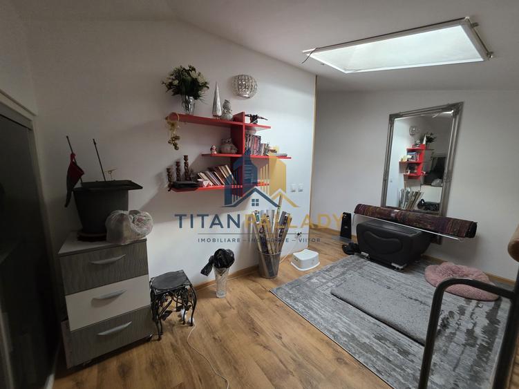 Duplex / 4 Cam / Titan-Dristor / 2 Bai / Parcare Inclusa