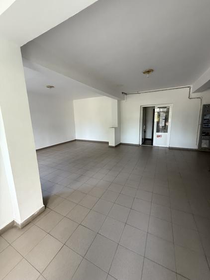 Garsoniera 25mp la Marea Neagră in Saturn, Mangalia, et 2/3 ,la 3 min de plaja
