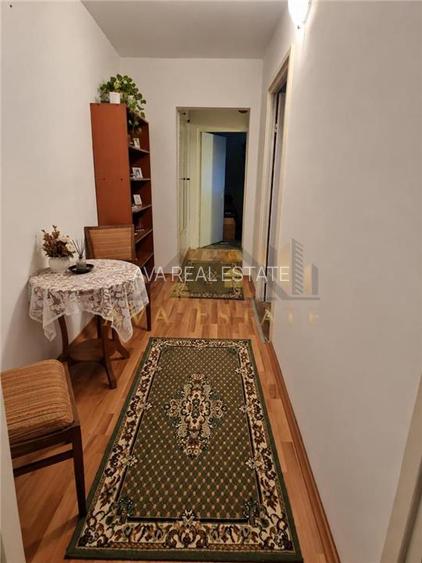 Apartament 3 camere, semidecomandat, et.3,  69 mp-Zona Girocului - 2