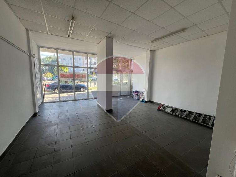 Spațiu comercial 80mp - B dul Independentei