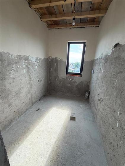 Vila P+1 duplex de vanzare in Vanatori cu utilitati