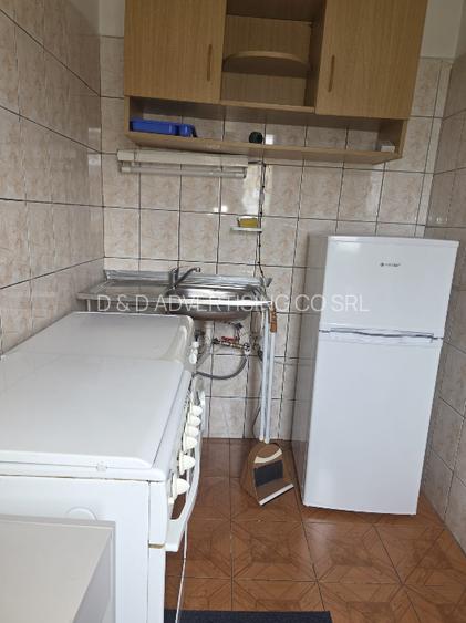Gorjului - 1 minut metrou - Garsoniera - confort 1 - 9