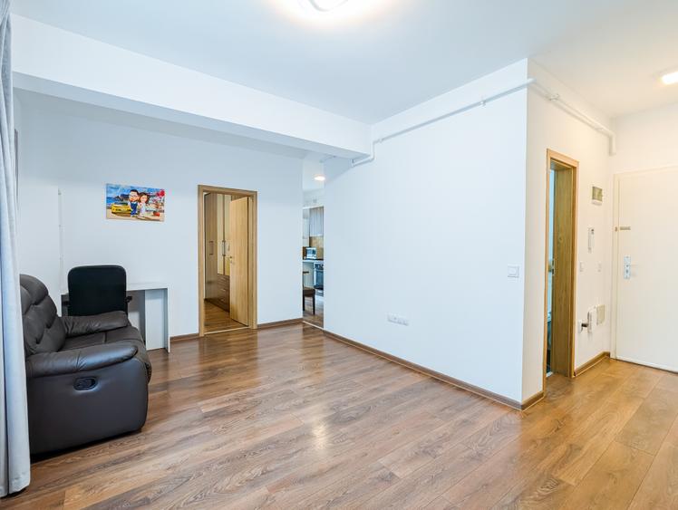 2 camere mobilat utilat la 5 min de Coresi Shopping Resort