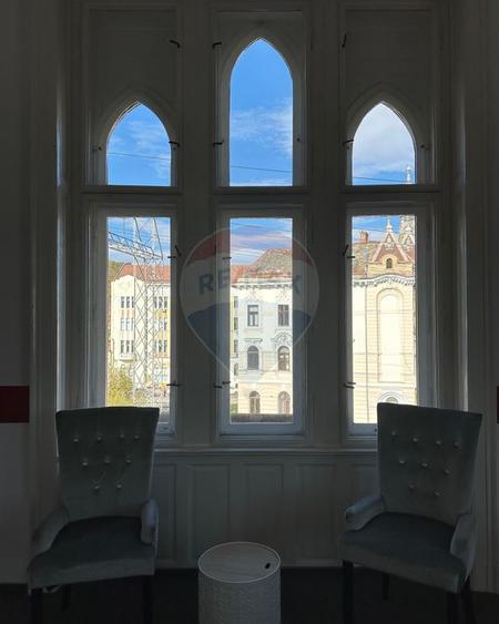 Spațiu de birouri de închiriat în Palatul Széki