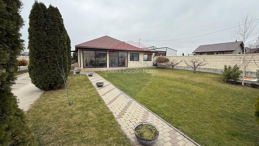 Casă / Vilă cu 3 camere de vânzare Munteni Tecuci - 2