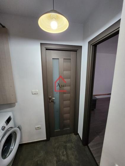 Apartament 2 camere , Podu Ros, eetaj intermediar