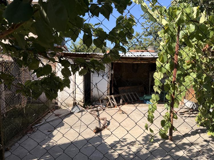 Casa individuala, 200 mp utili, 1005 mp gradina , anexe - Sag