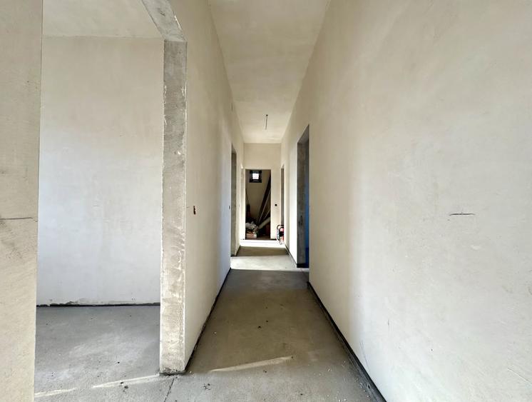 Casă individuală pe un singur nivel, clasa A, 300 mp curte, intrare Chinteni