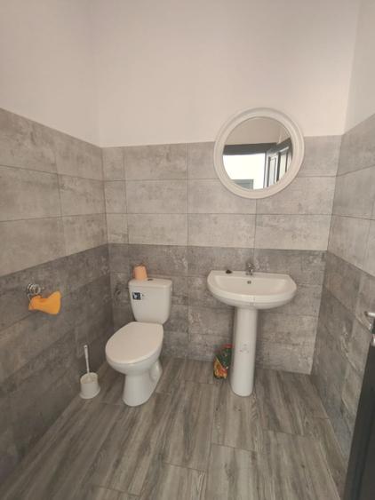 Spațiu industrial/comercial de închiriat, 1.590 m2, hală + birouri, Malu Mare