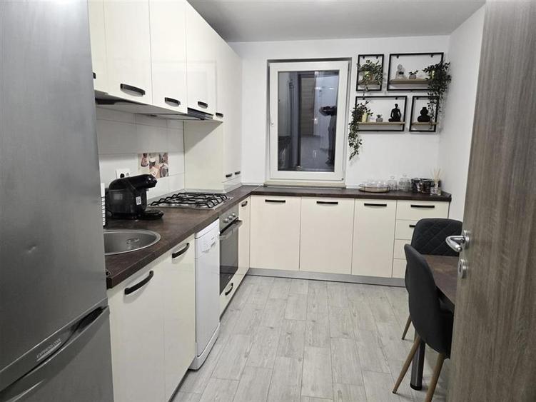 Apartament cu parcare si boxa | Urban Coresi