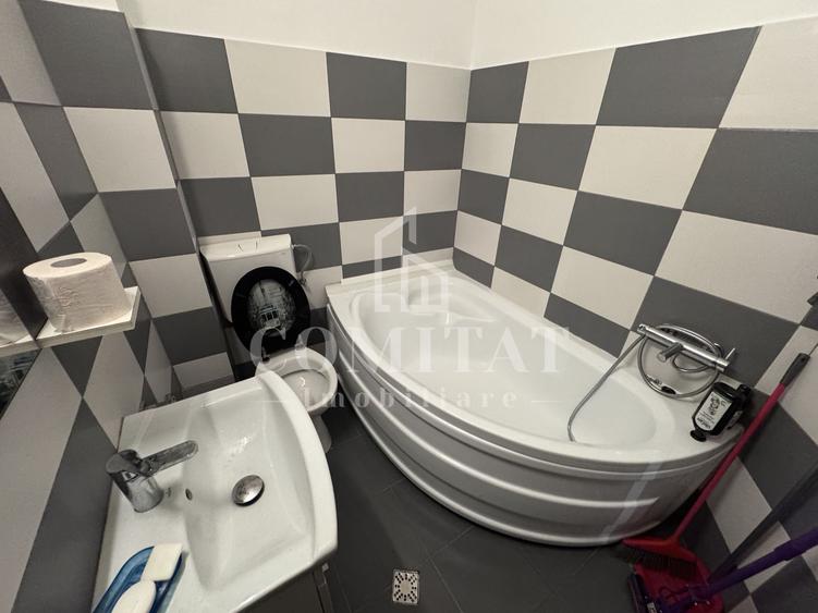 Apartament la casă cu 3 camere | Zonă semicentrală-Parcul Feroviarilor