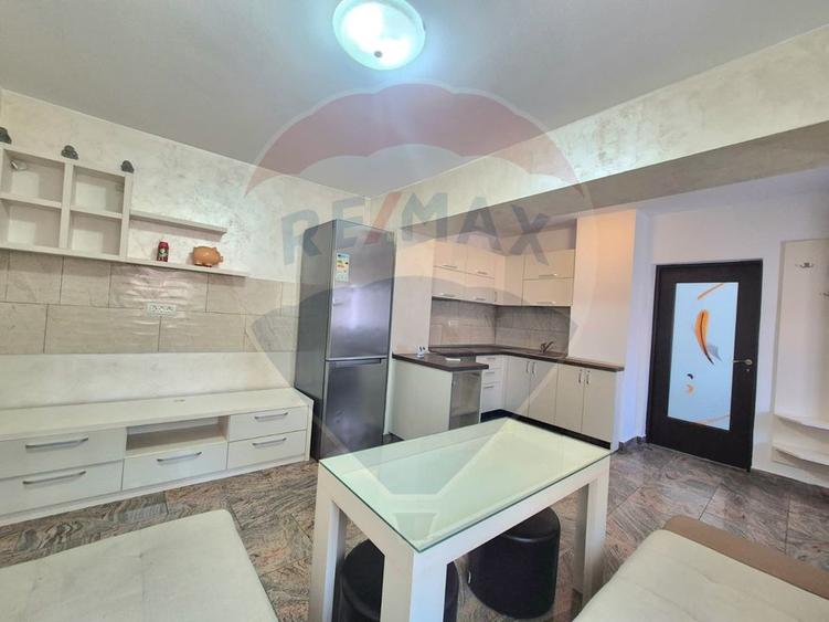 Apartament cu 2 camere de închiriat – Zona Biserica Sârbească