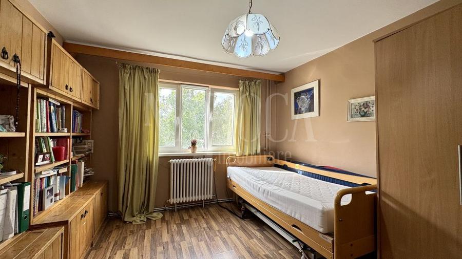 Apartament 3 camere de vanzare in Manastur, Cluj Napoca