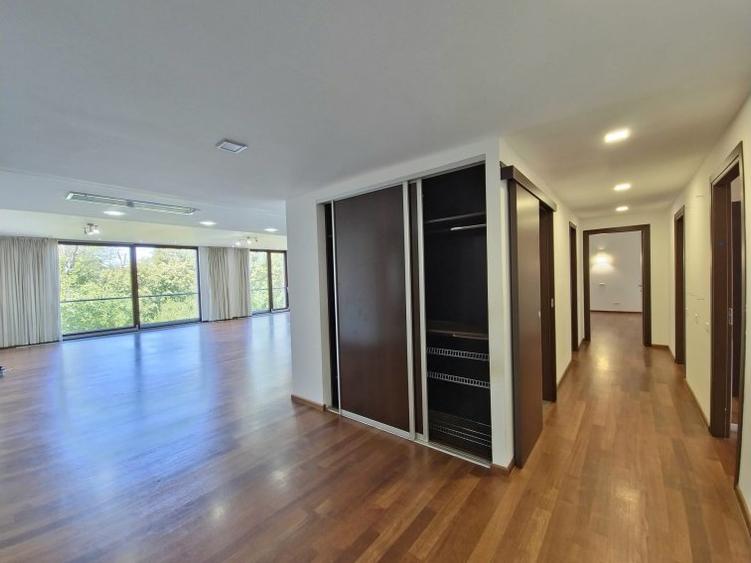 Apartament 5 camere Aviatorilor