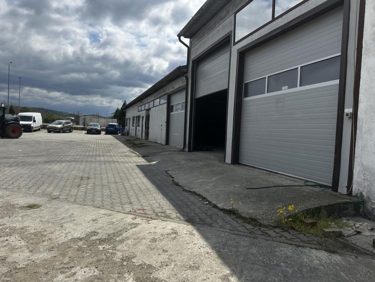 TEREN Intravilan 4077 mp. Asfalt Gard Parcare Utilitati Hala si Birouri 450 mp.
