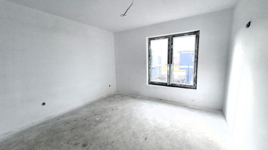 Casa 120 mp cu teren 260 in Tropini