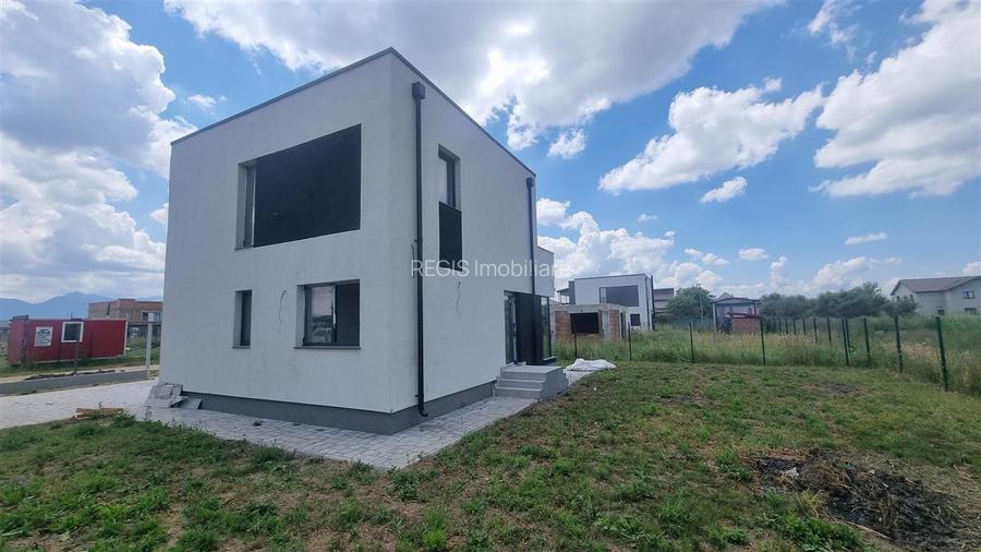 Vila moderna de 5 camere zona Sanpetru Brasov - 14