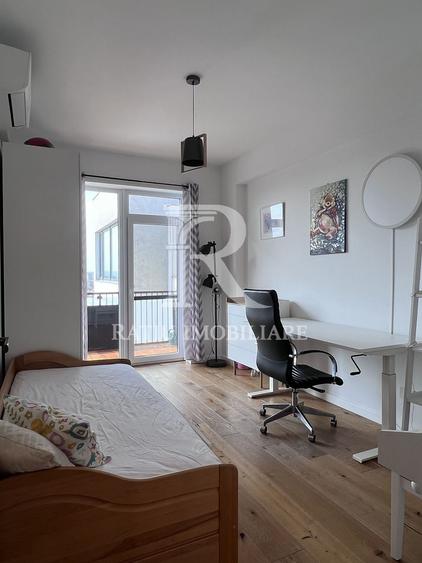 Penthouse cu Design Eclectic | Central | Panoramă Unică | Oradea