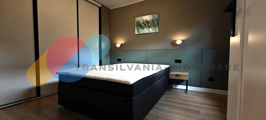 Apartament 2 camere la casa - curte - 2 locuri de parcare - Central