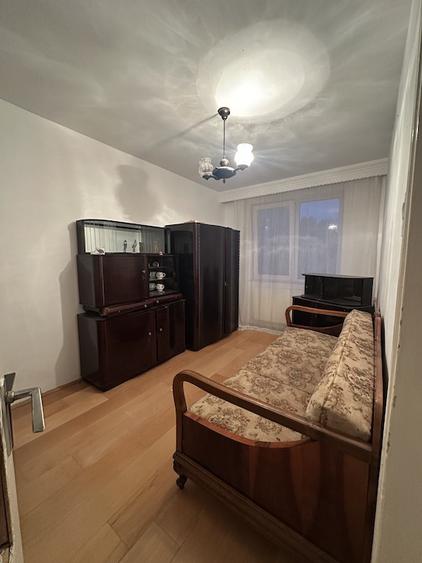 Apartament 3 camere, 56 mp, zona Decebal