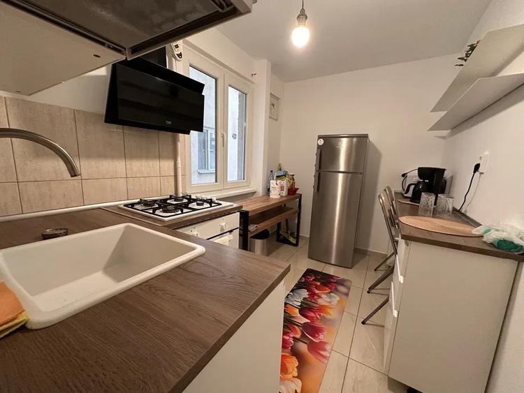 Universitate | 2 Camere | Balcon | Renovat | Prox. Metrou |