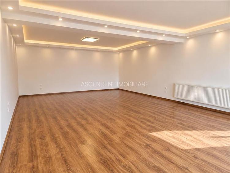 Spatiu birou in vila cu terasa si curte, Tractorul, Brasov - 5