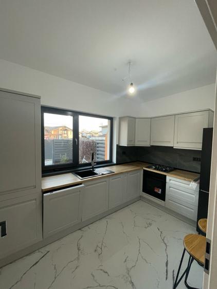 Vile triplex moderne Chiajna zonă liniștită, construcție premium