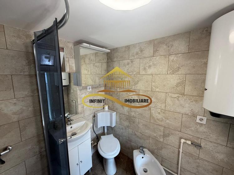 Casa de vanzare in Bacau Saucesti cu potential comercial