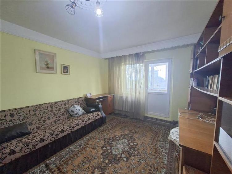Apartament 2 camere, cu centrala, aproape de Liceul Pedagogic