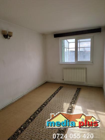 Apartament 3 camere decomandat – Micro 39