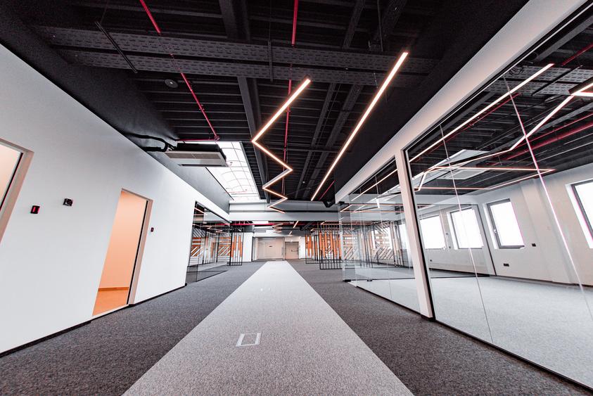 Spațiu ultramodern de birouri, 500 mp, pe șoseaua Alba-Iulia, Metro