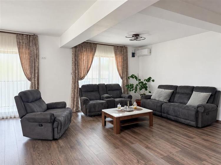 Casa moderna 4 camere pivnita 264mp teren zona Tineretului