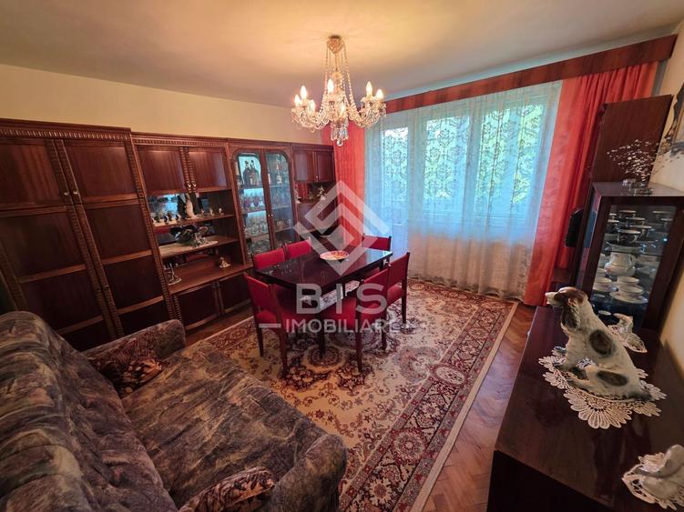Apartament 3 camere decomandat ETAJ 1