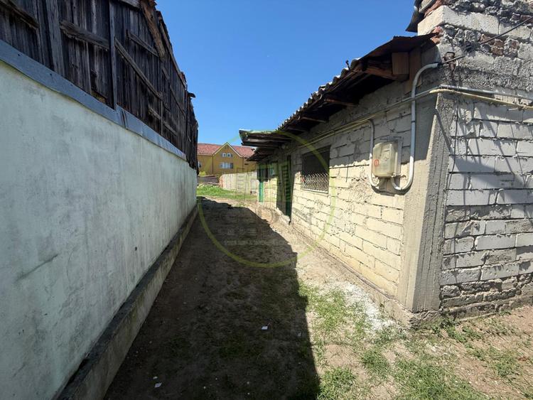 Teren 277 mp + Constructie demolabila, Craiova, zona Ciuperca