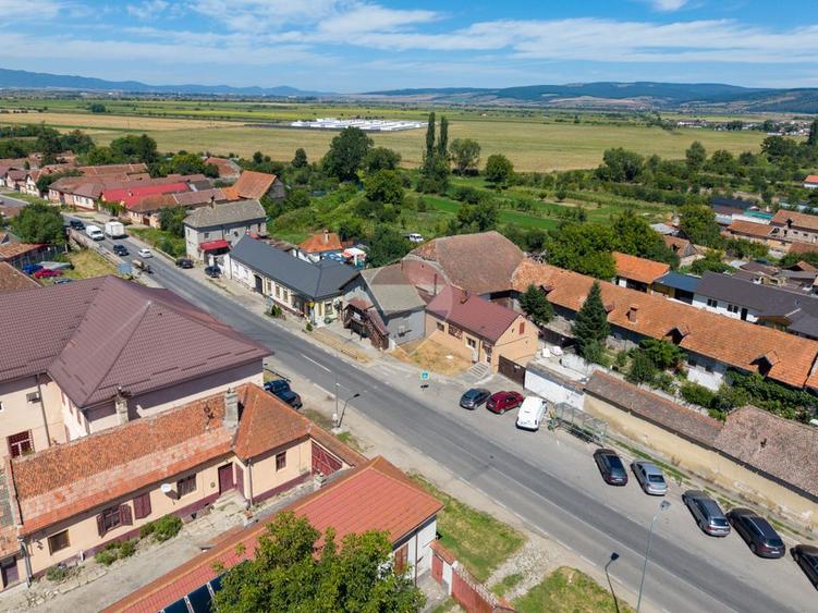 Cladire comerciala de vânzare în centrul comunei Bod