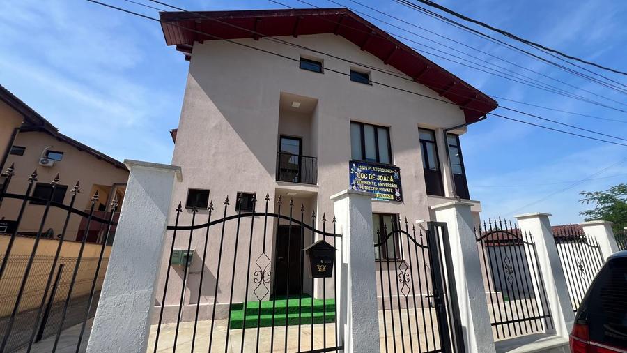 Spațiu comercial de închiriat – Casă individuală în Cartierul Latin