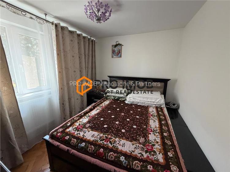 Apartament 4 camere cf 3 semidecomandat zona Micro 5 - 6