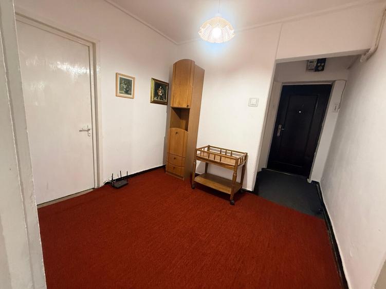 APARTAMENT CU 2 CAMERE DECOMANDAT, CENTRAL, RAPA GALBENA