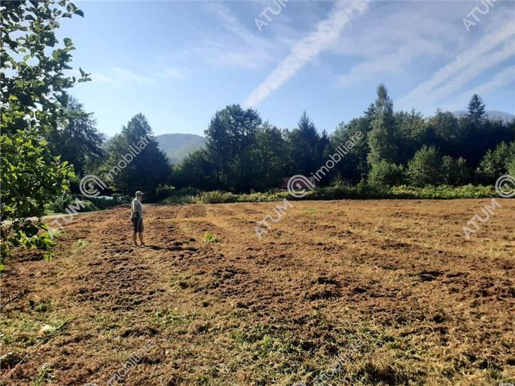 Teren intravilan de vanzare 1856 mp in Avrig zona Valea Avrigului