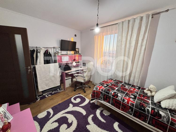 Casa individuala cu 3 camere de vanzare 500 mp teren Sura Mare