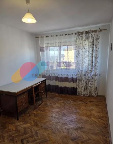 Apartament 4 camere, 79 mp,  zona Negoiu, Mănăștur