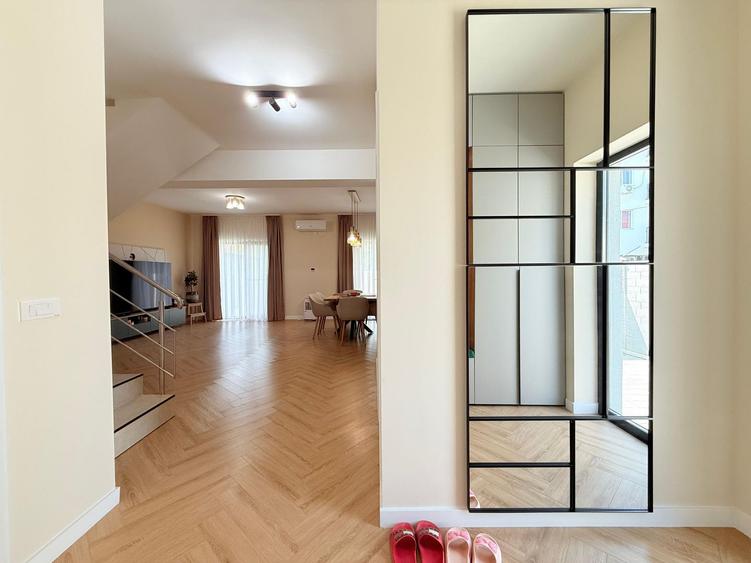 Vila 4 camere | 3 dormitoare | 3 bai | Gradina | Toate Utilitatile