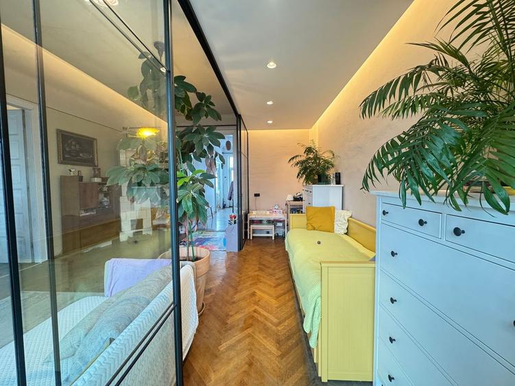 Apartament interbelic in zona Mihai Viteazul-103mp, et. 2/2