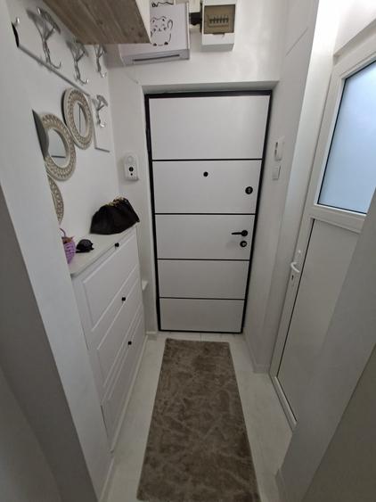 Apartament 2 camere, zona Podul de Piatra