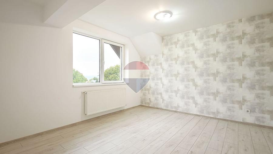Apartament 4 camere pe două niveluri, 118 mp utili, Cartierul Toamnei