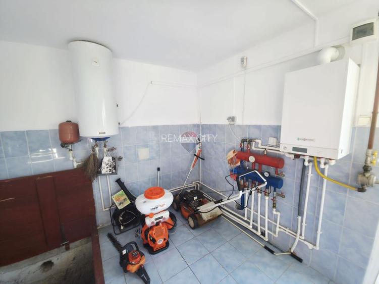 Casă / Vilă cu 5 camere de vânzare