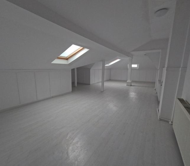 Imobil Central 355 mp | D+P+1+M | Consolidat & Renovant | 9 Camere