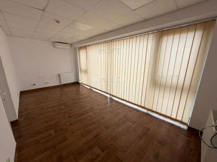 Vilă pentru birouri / clinică / școală – 8 camere, 3 băi / Banu Manta