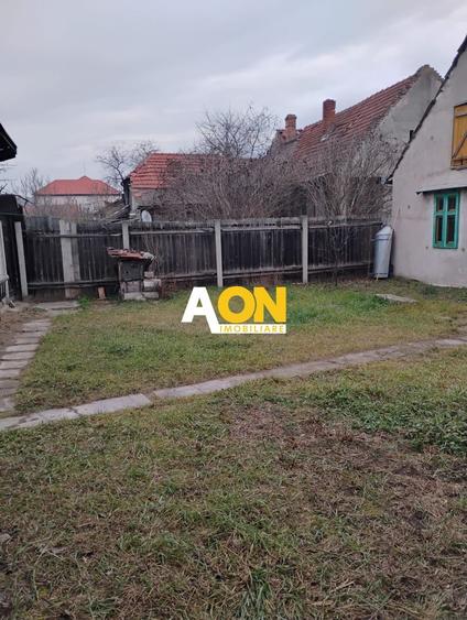 Casa mica,demolabila zona centrala, 758 mp teren, Alba Iulia