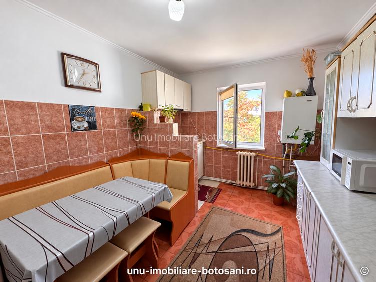 APARTAMENT 4 CAMERE - ETAJ 4 CU ȘARPANTĂ- ÎMPĂRATUL TRAIAN , LOC de PARCARE - 15